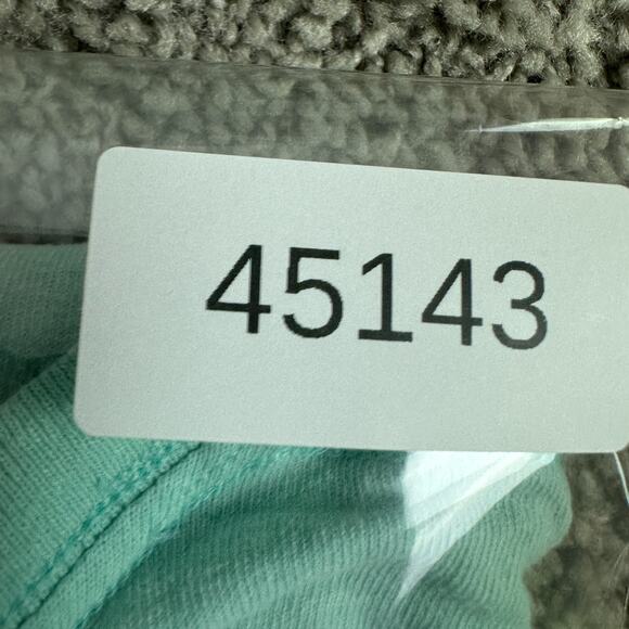 Simply Southern Shirt Womens Extra Large Blue Pink I Am The Storm Daisy READ - Picture 11 of 11